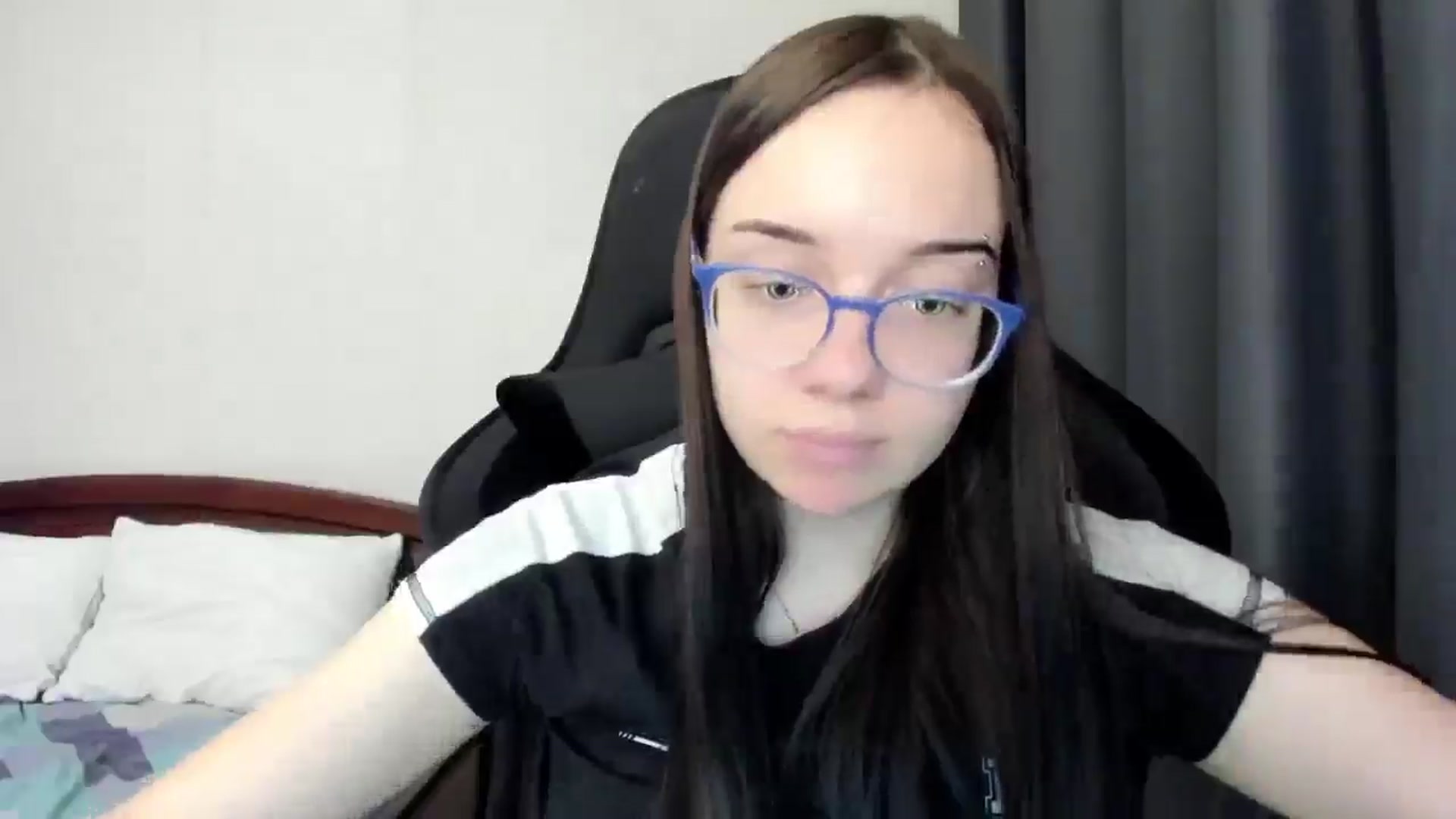 Gallery image thumbnail from Baby_Melania's myfreecams stream on, 03/27/2026, 15:36 image 12 of 20