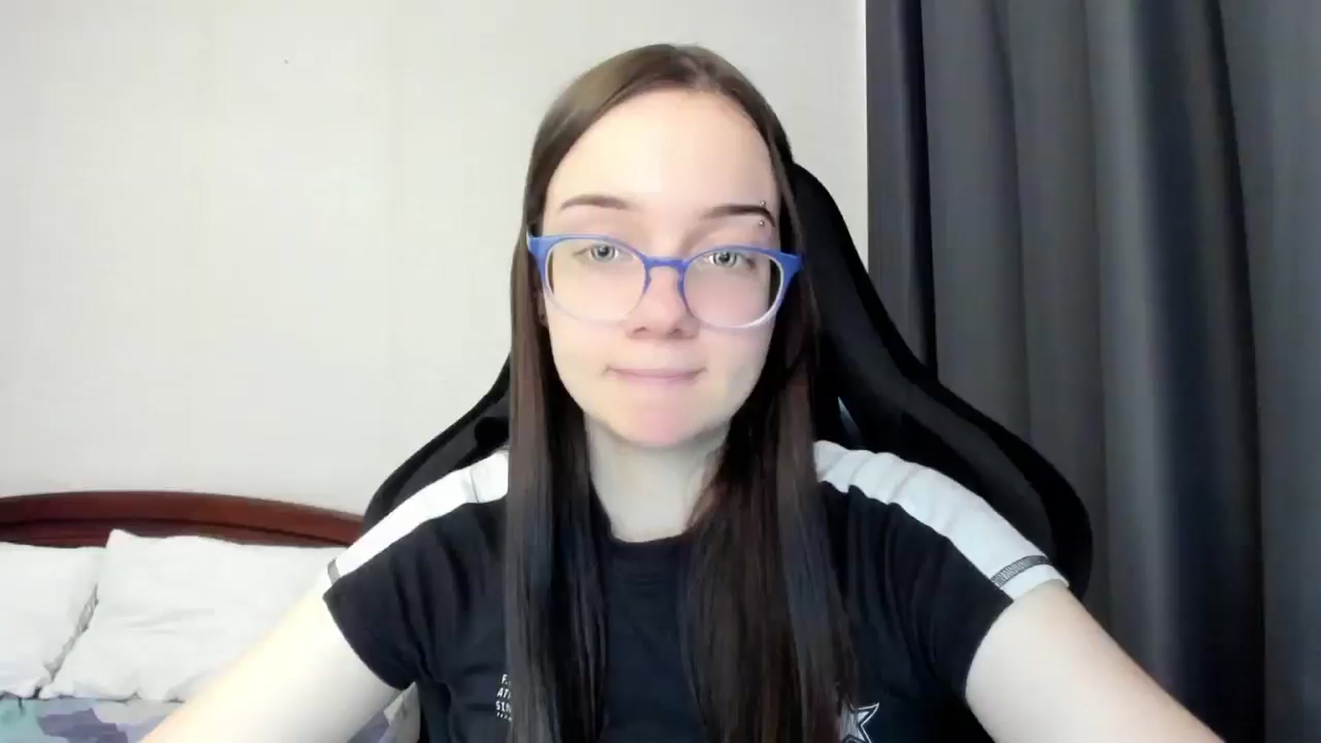 Gallery image thumbnail from Baby_Melania's myfreecams stream on, 03/27/2026, 15:36 image 1 of 20