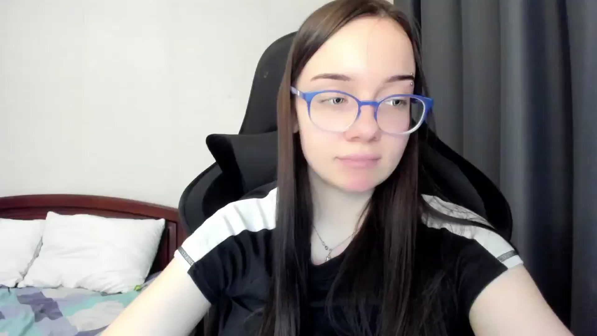 Gallery image thumbnail from Baby_Melania's myfreecams stream on, 03/27/2026, 15:36 image 11 of 20