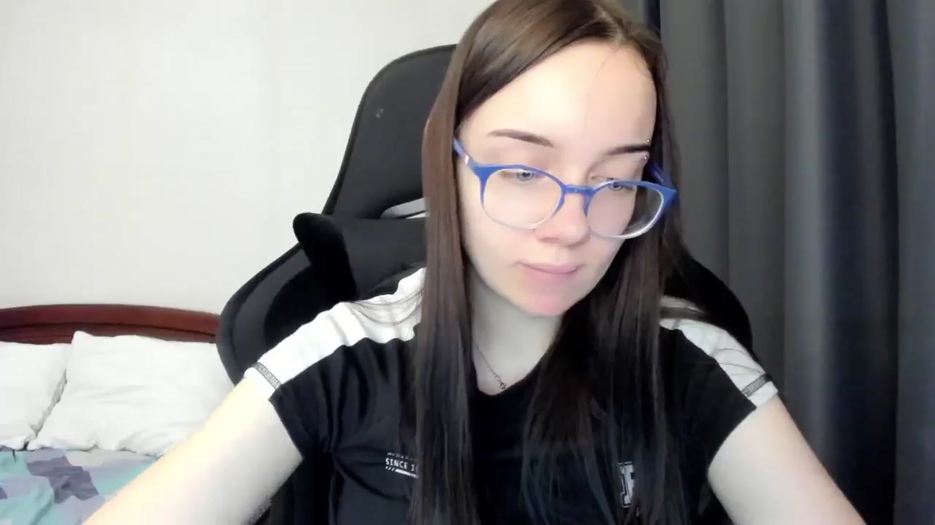 Gallery image thumbnail from Baby_Melania's myfreecams stream on, 03/27/2026, 15:36 image 9 of 20