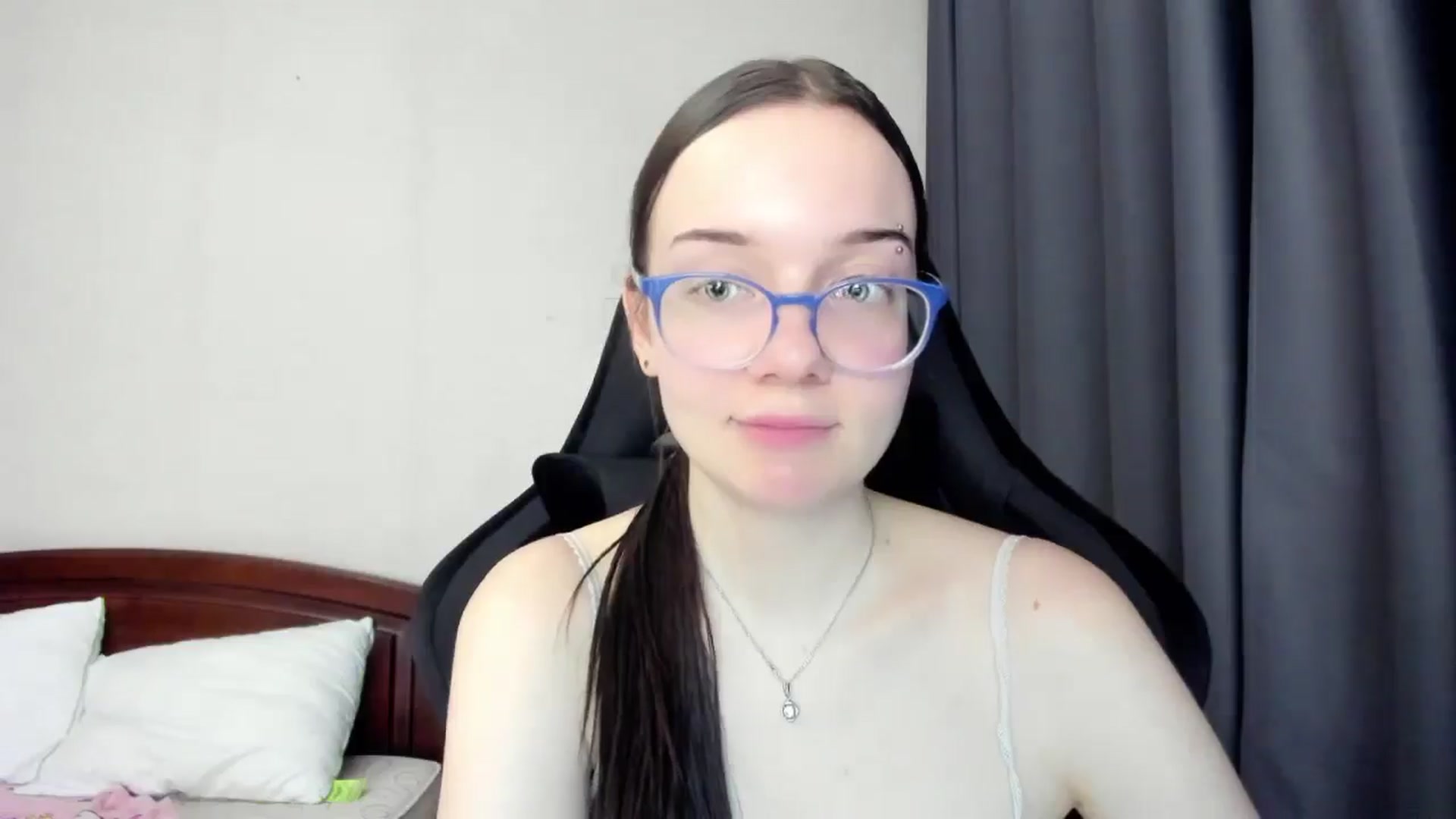 Gallery image thumbnail from Baby_Melania's myfreecams stream on, 03/30/2026, 17:39 image 13 of 20