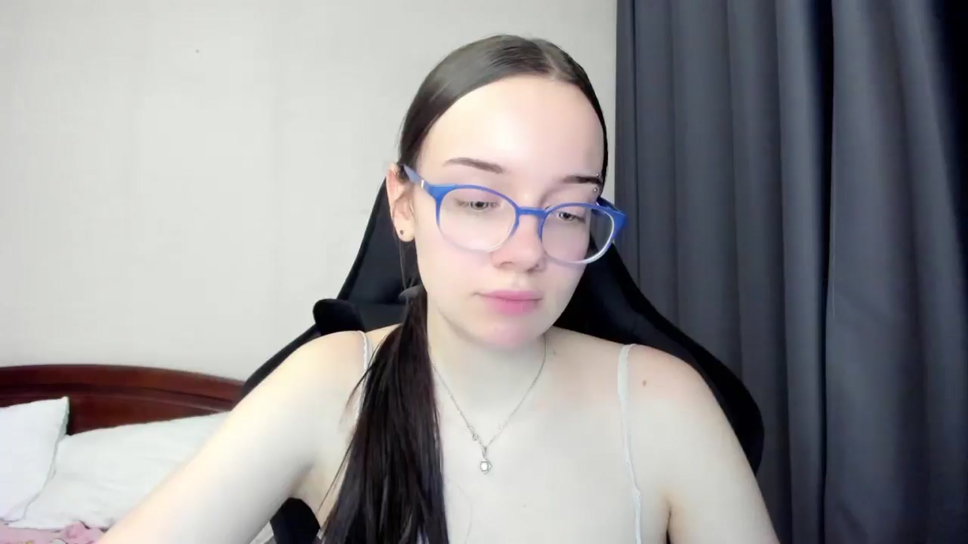 Gallery image thumbnail from Baby_Melania's myfreecams stream on, 03/30/2026, 17:39 image 16 of 20