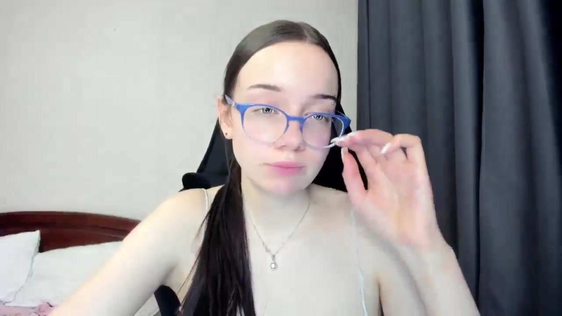 Gallery image thumbnail from Baby_Melania's myfreecams stream on, 03/30/2026, 17:39 image 17 of 20