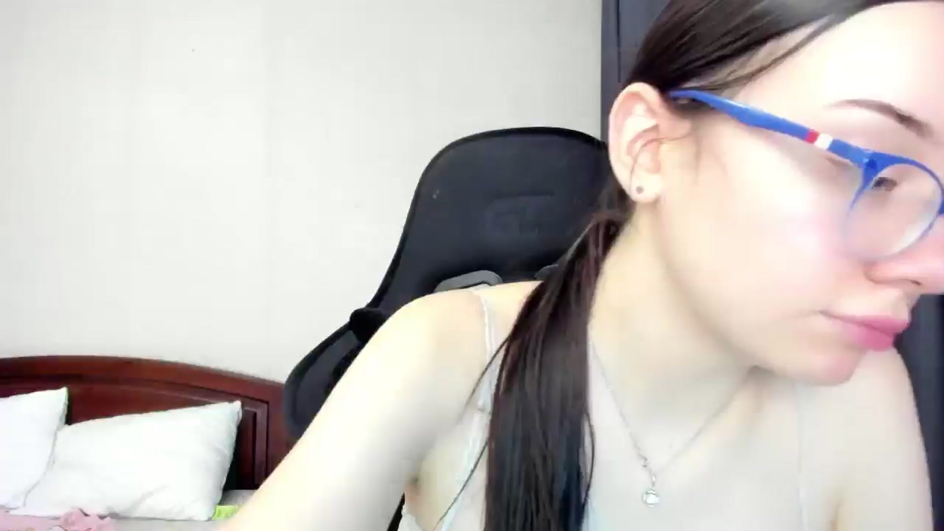 Gallery image thumbnail from Baby_Melania's myfreecams stream on, 03/30/2026, 17:39 image 12 of 20