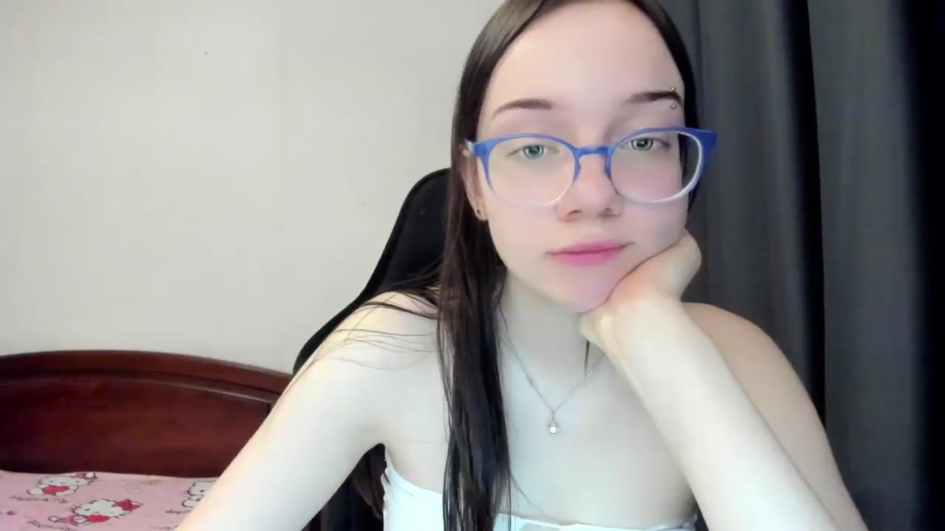Gallery image thumbnail from Baby_Melania's myfreecams stream on, 04/01/2026, 10:29 image 19 of 20
