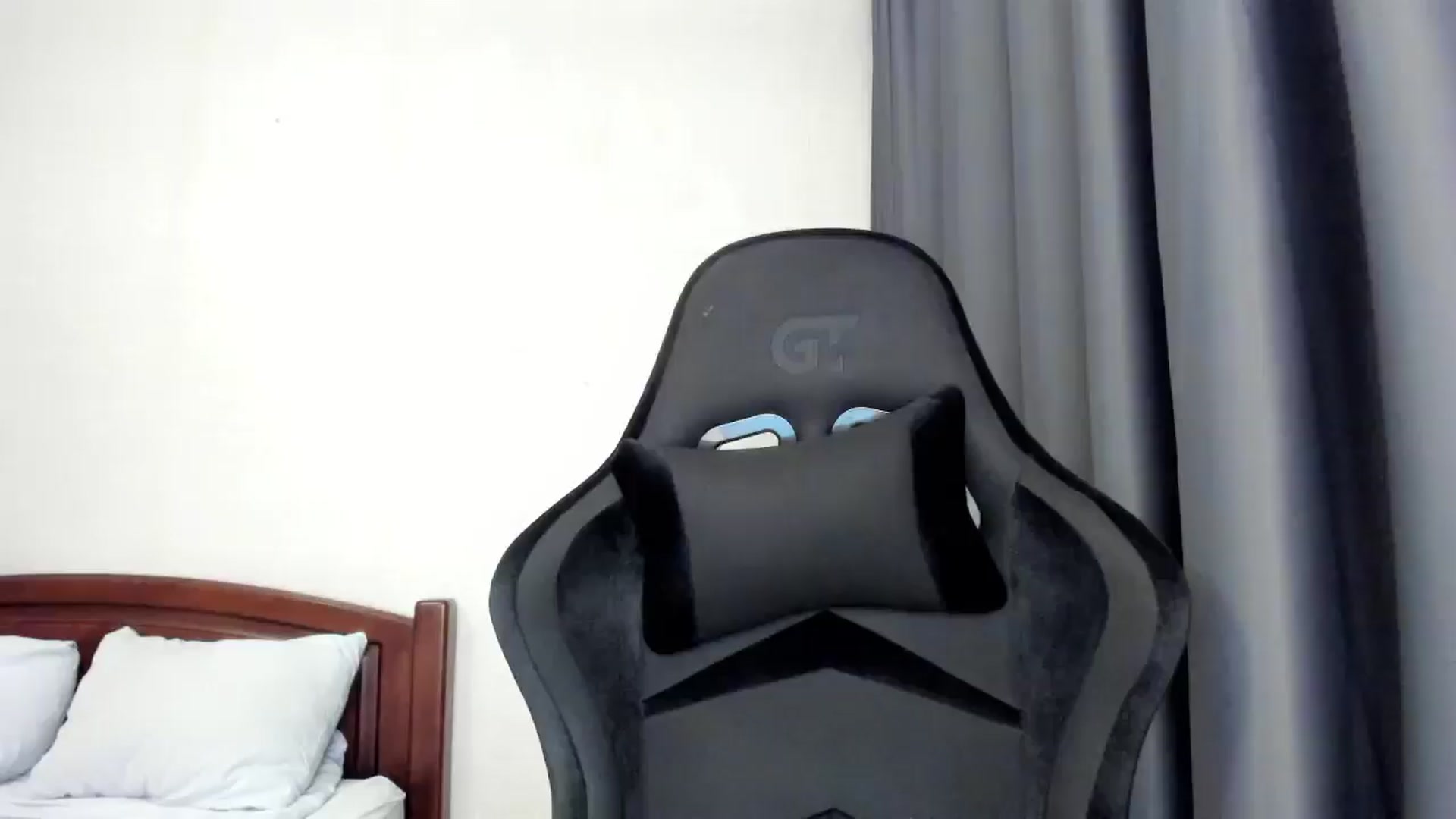 Gallery image thumbnail from Baby_Melania's myfreecams stream on, 04/05/2026, 17:53 image 6 of 20