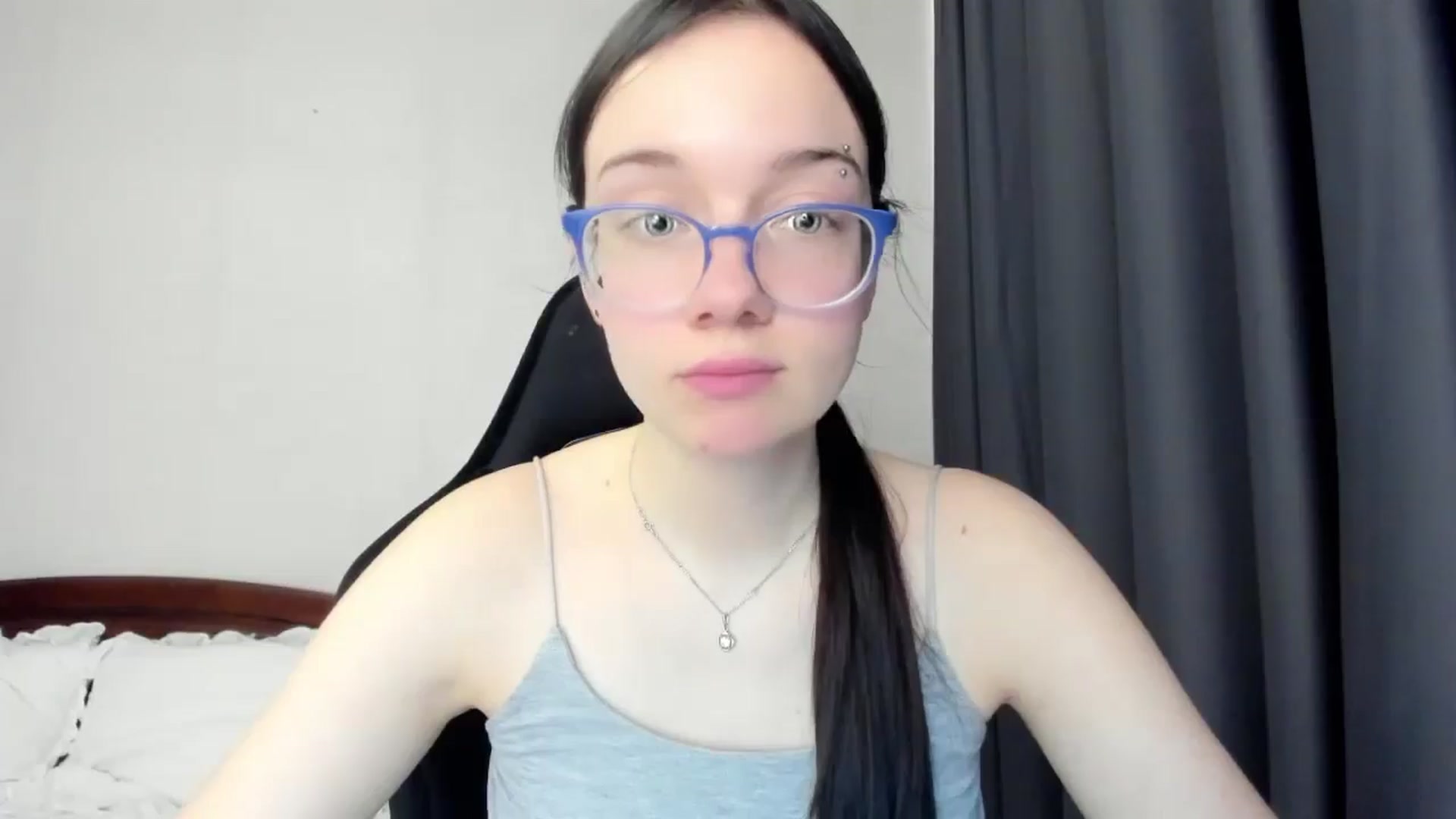 Gallery image thumbnail from Baby_Melania's myfreecams stream on, 04/19/2026, 15:27 image 17 of 20