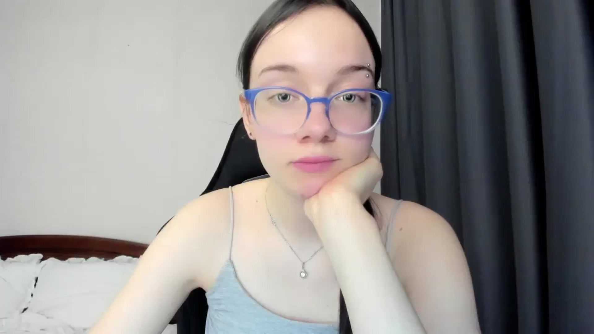Gallery image thumbnail from Baby_Melania's myfreecams stream on, 04/19/2026, 15:27 image 20 of 20