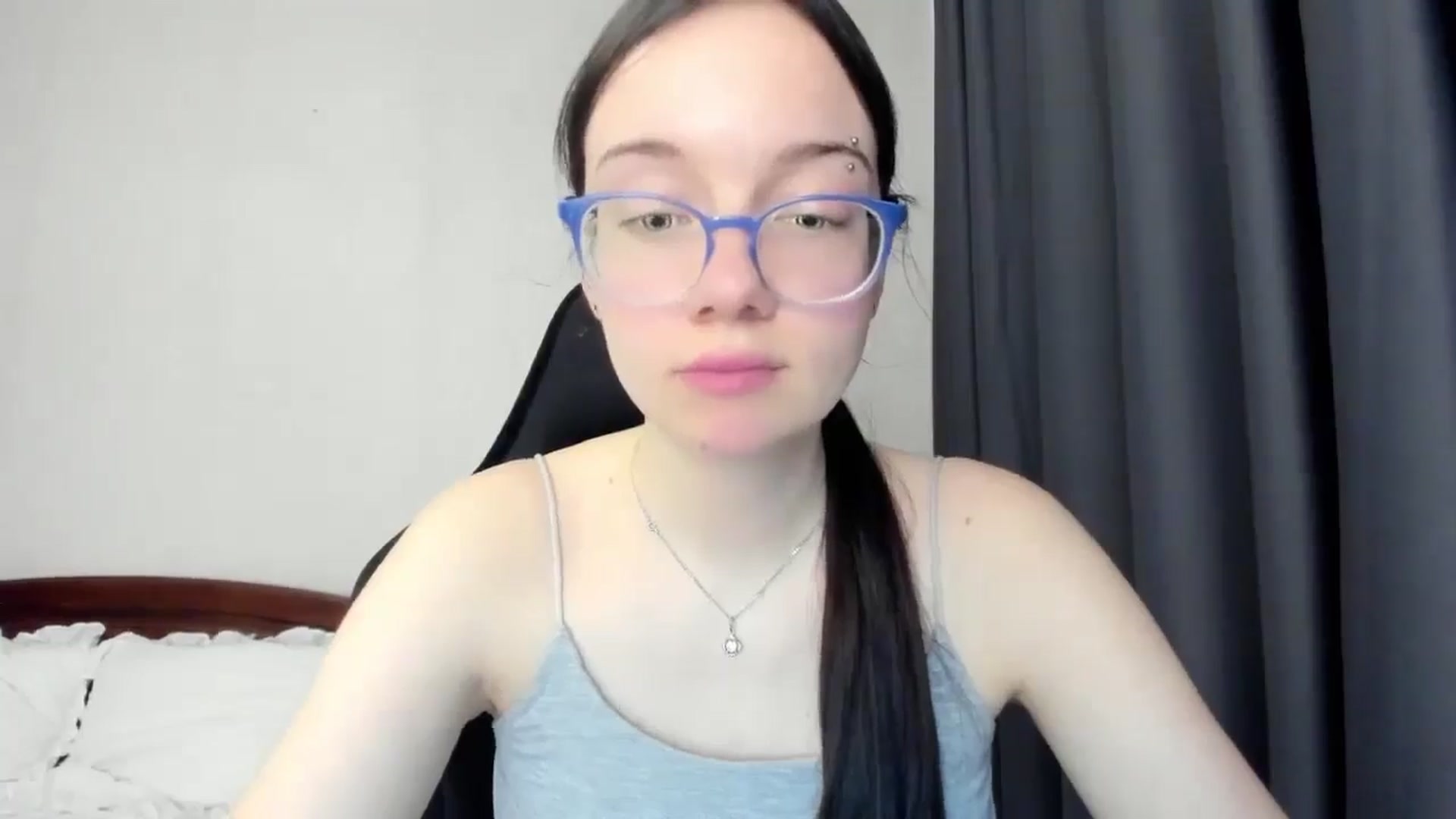 Gallery image thumbnail from Baby_Melania's myfreecams stream on, 04/19/2026, 15:27 image 18 of 20