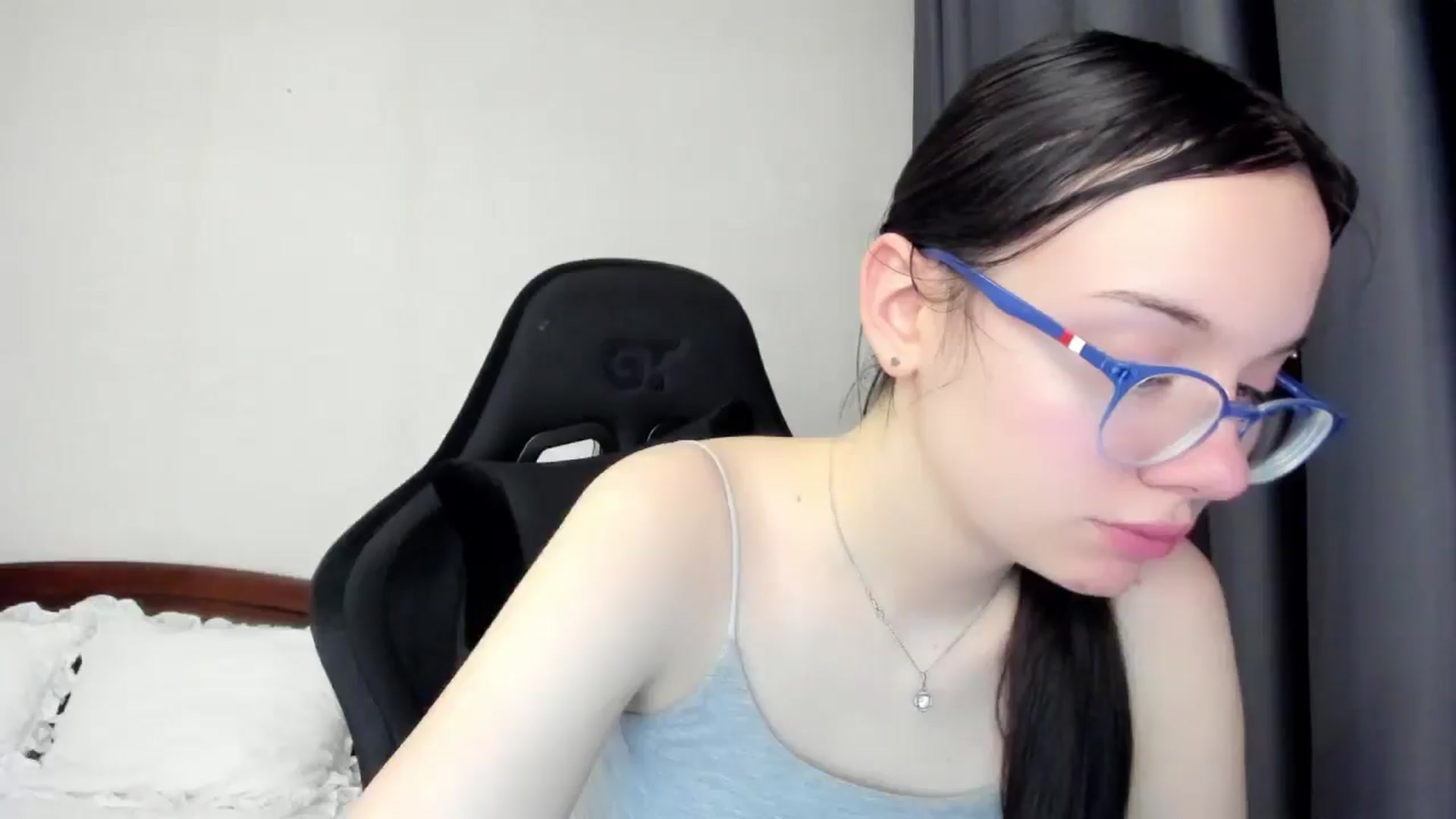 Gallery image thumbnail from Baby_Melania's myfreecams stream on, 04/19/2026, 20:40 image 2 of 20