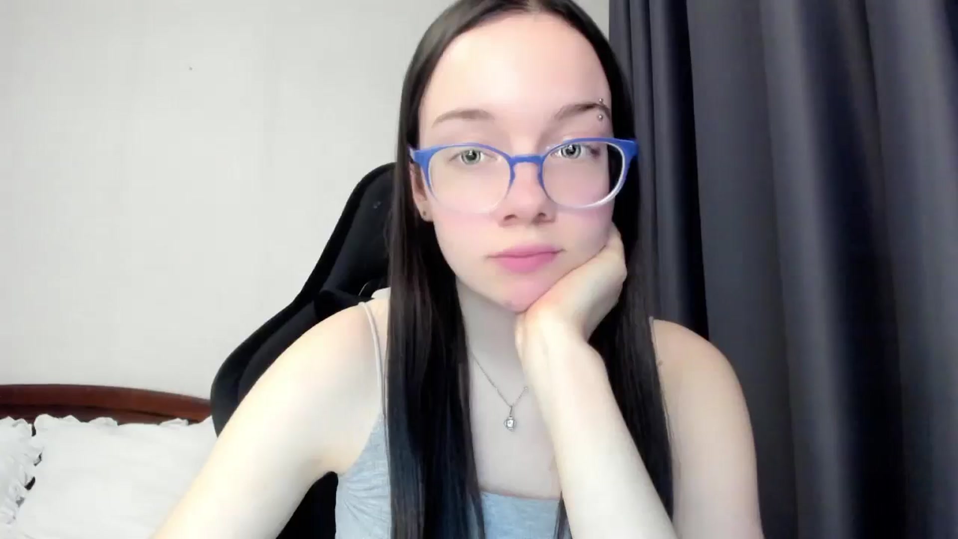 Gallery image thumbnail from Baby_Melania's myfreecams stream on, 04/21/2026, 16:30 image 15 of 20