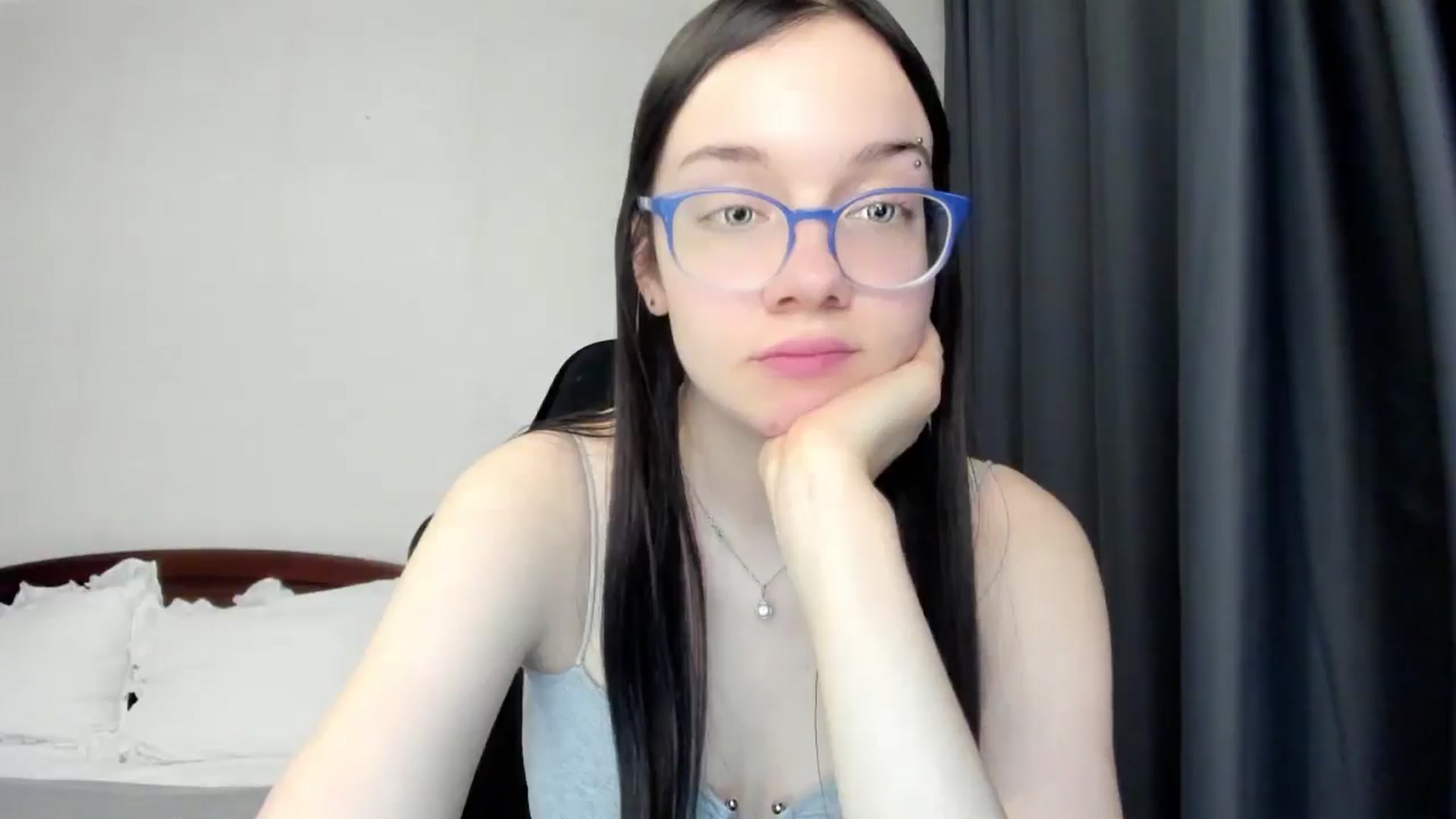 Gallery image thumbnail from Baby_Melania's myfreecams stream on, 04/23/2026, 18:33 image 3 of 20