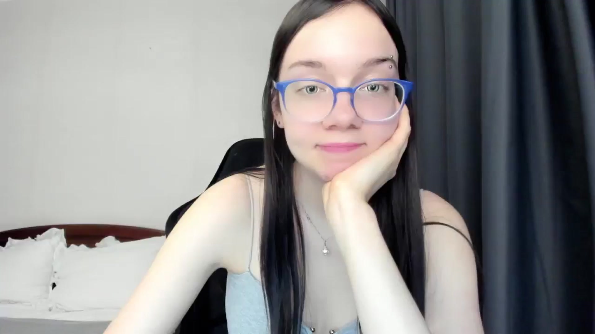 Gallery image thumbnail from Baby_Melania's myfreecams stream on, 04/23/2026, 18:33 image 2 of 20