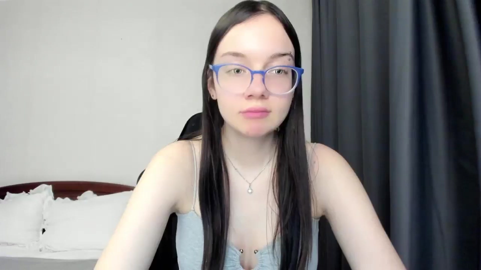 Gallery image thumbnail from Baby_Melania's myfreecams stream on, 04/23/2026, 18:33 image 4 of 20