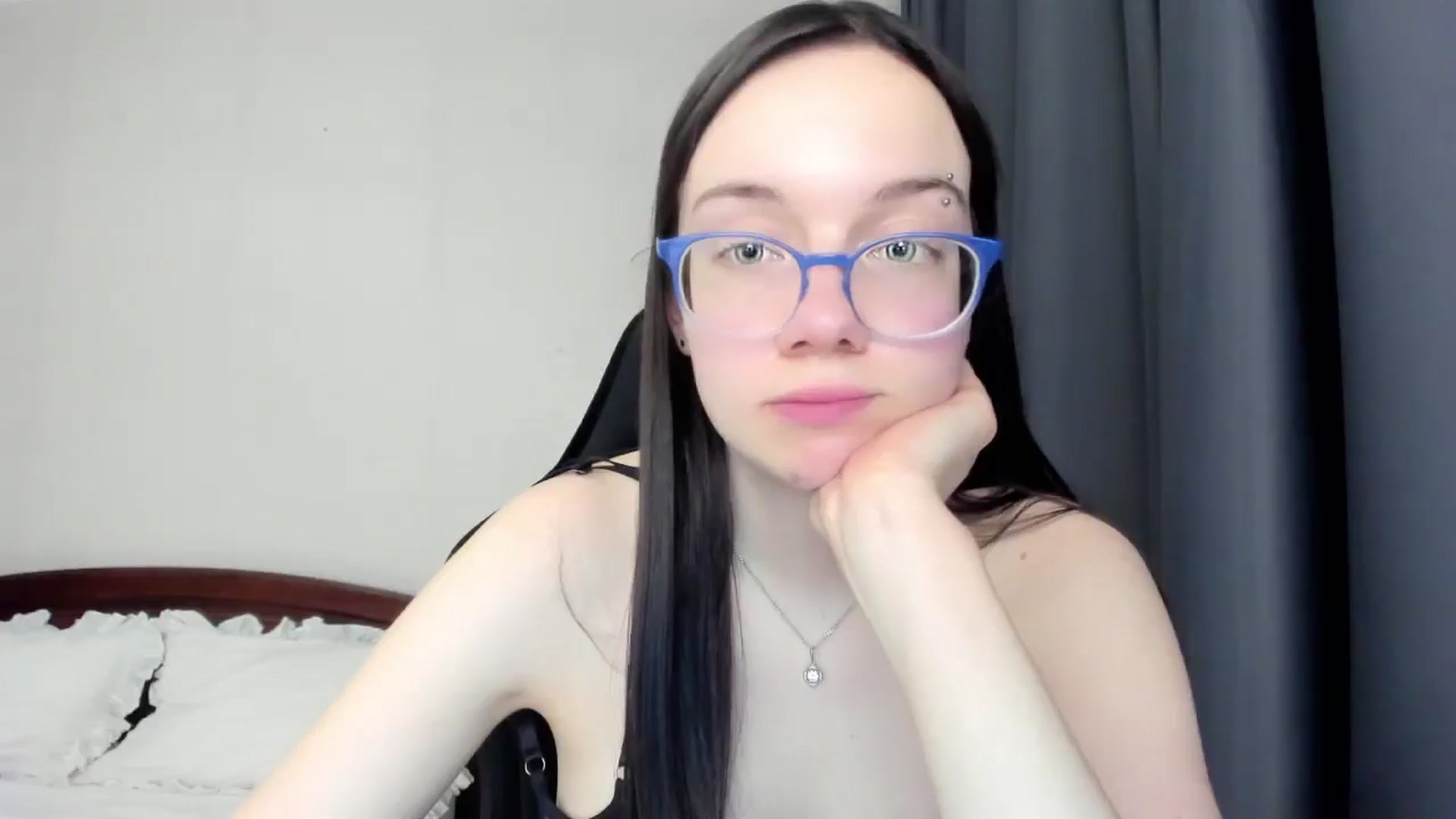 Gallery image thumbnail from Baby_Melania's myfreecams stream on, 04/26/2026, 20:13 image 11 of 20