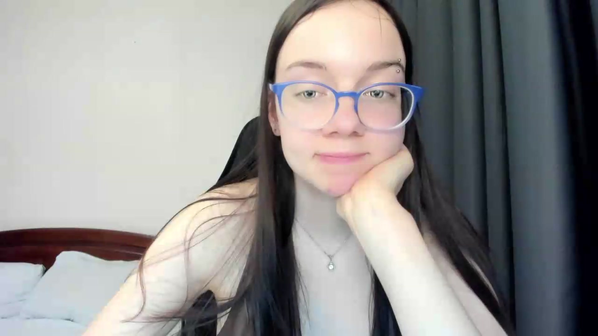 Gallery image thumbnail from Baby_Melania's myfreecams stream on, 05/03/2026, 22:31 image 9 of 20