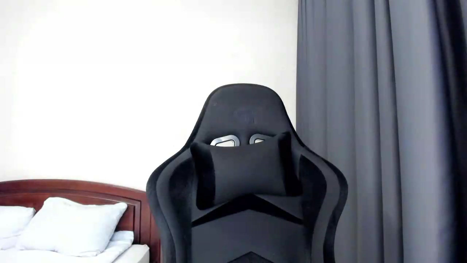 Gallery image thumbnail from Baby_Melania's myfreecams stream on, 05/03/2026, 22:31 image 6 of 20