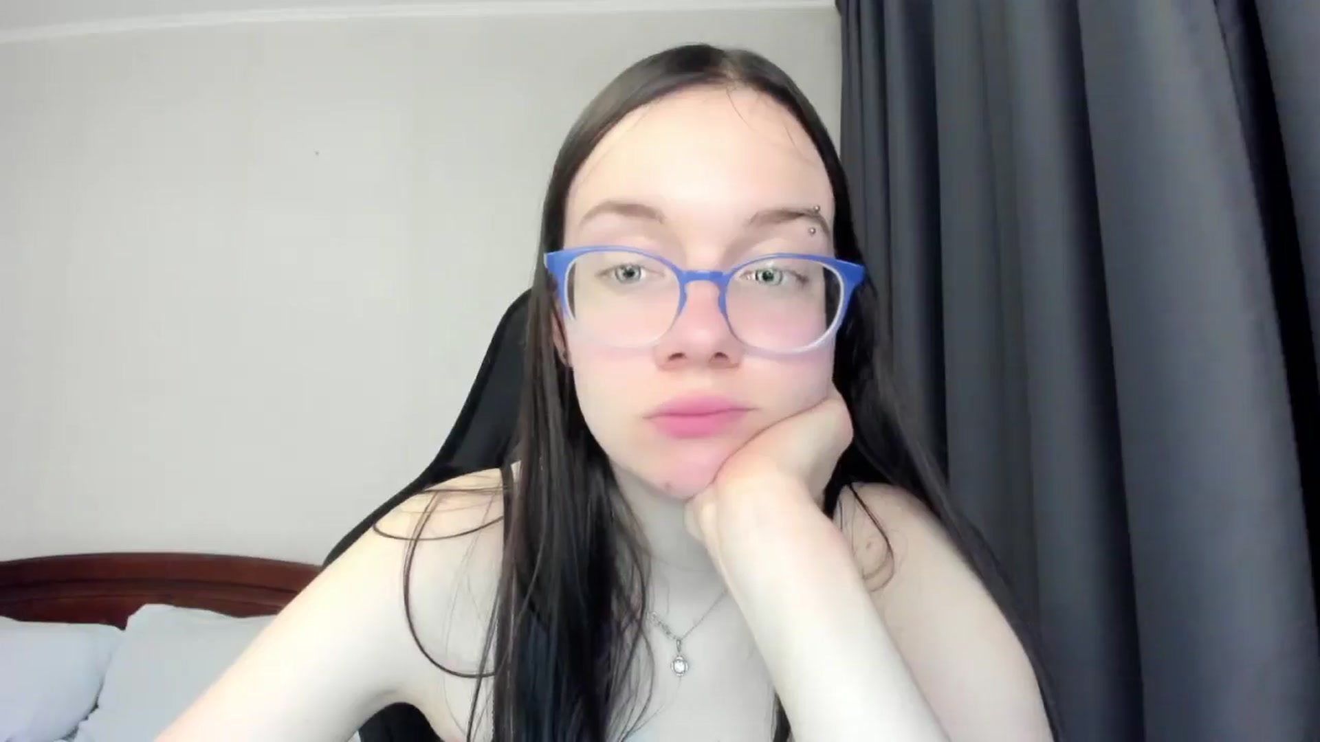 Gallery image thumbnail from Baby_Melania's myfreecams stream on, 05/05/2026, 23:05 image 12 of 20