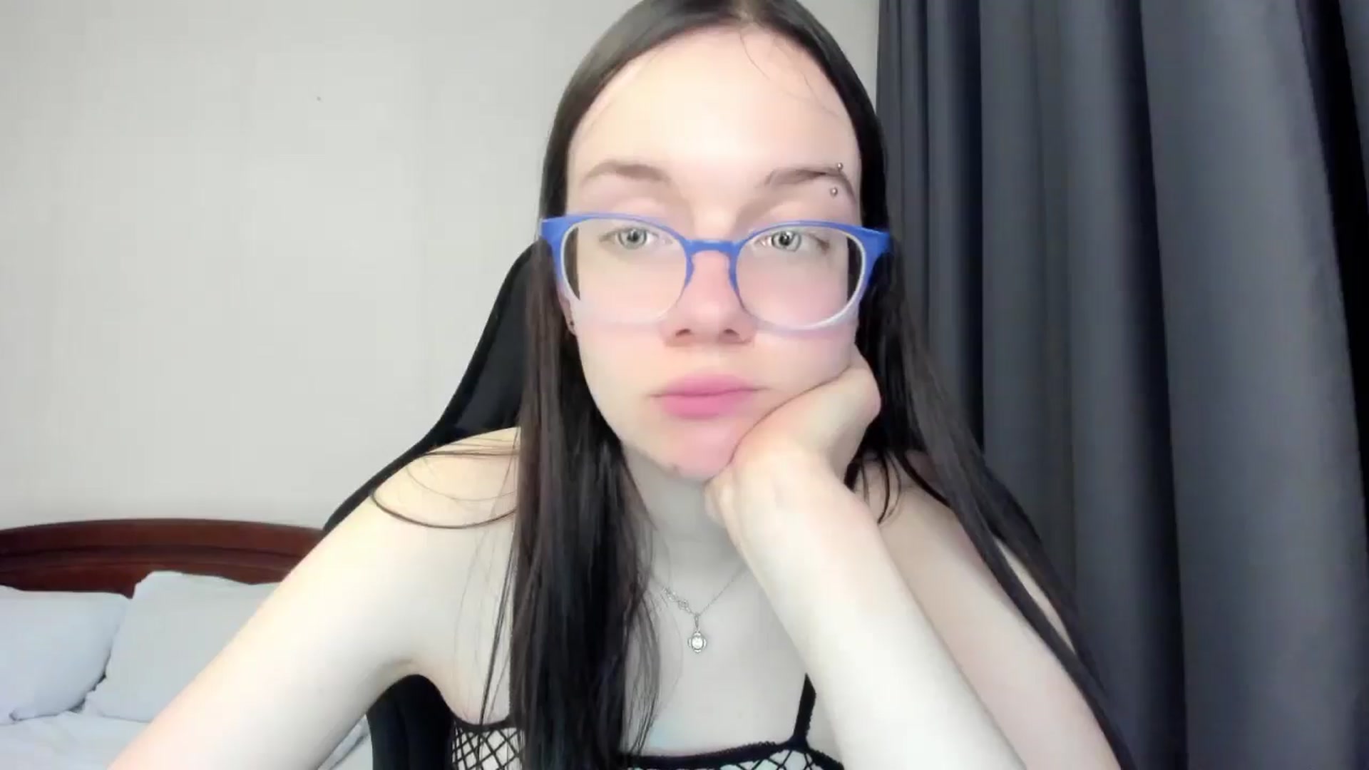 Gallery image thumbnail from Baby_Melania's myfreecams stream on, 05/05/2026, 23:05 image 16 of 20