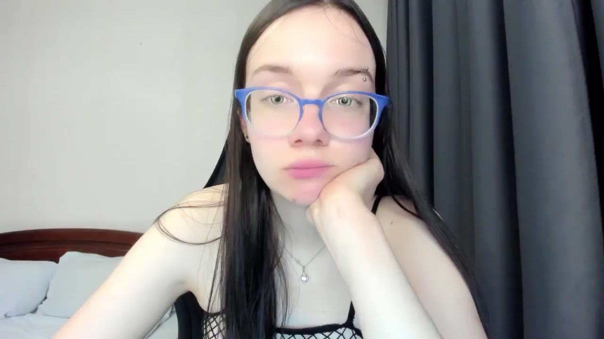 Gallery image thumbnail from Baby_Melania's myfreecams stream on, 05/05/2026, 23:05 image 19 of 20