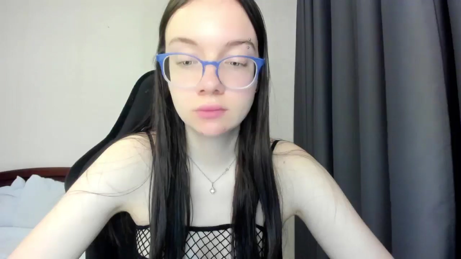 Gallery image thumbnail from Baby_Melania's myfreecams stream on, 05/06/2026, 07:14 image 18 of 20