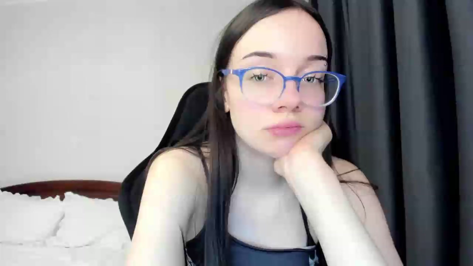 Gallery image thumbnail from Baby_Melania's myfreecams stream on, 05/11/2026, 21:03 image 3 of 20