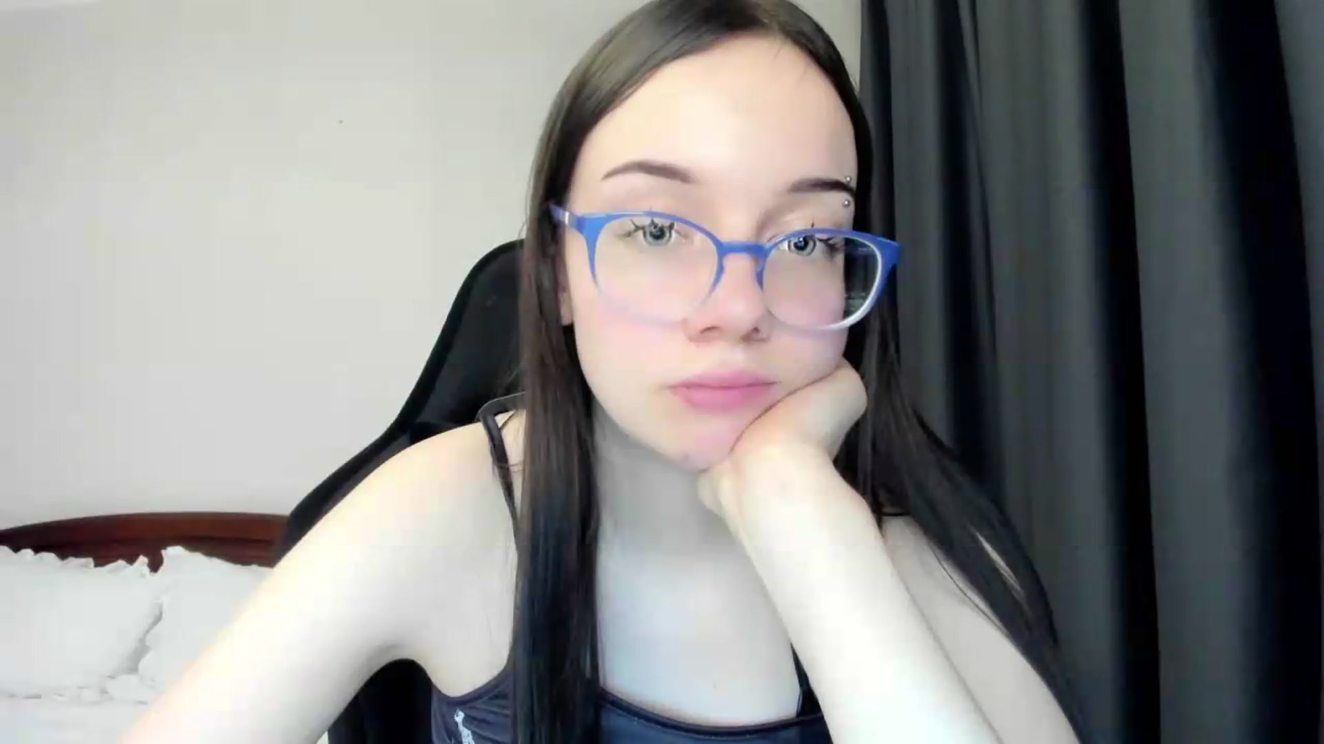 Gallery image thumbnail from Baby_Melania's myfreecams stream on, 05/11/2026, 21:03 image 9 of 20