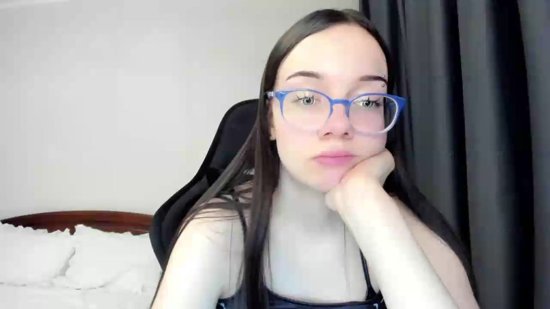 Gallery image thumbnail from Baby_Melania's myfreecams stream on, 05/11/2026, 21:03 image 1 of 20