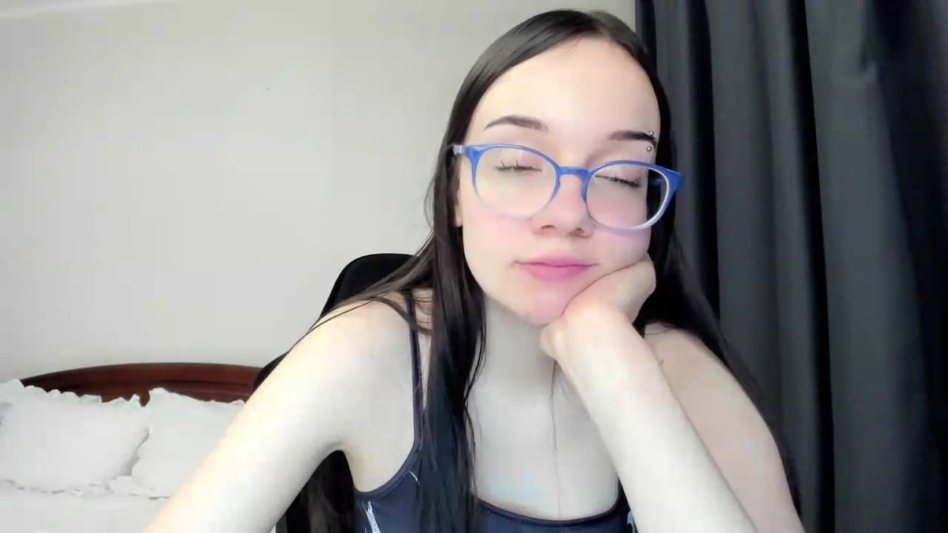 Gallery image thumbnail from Baby_Melania's myfreecams stream on, 05/12/2026, 24:44 image 16 of 20