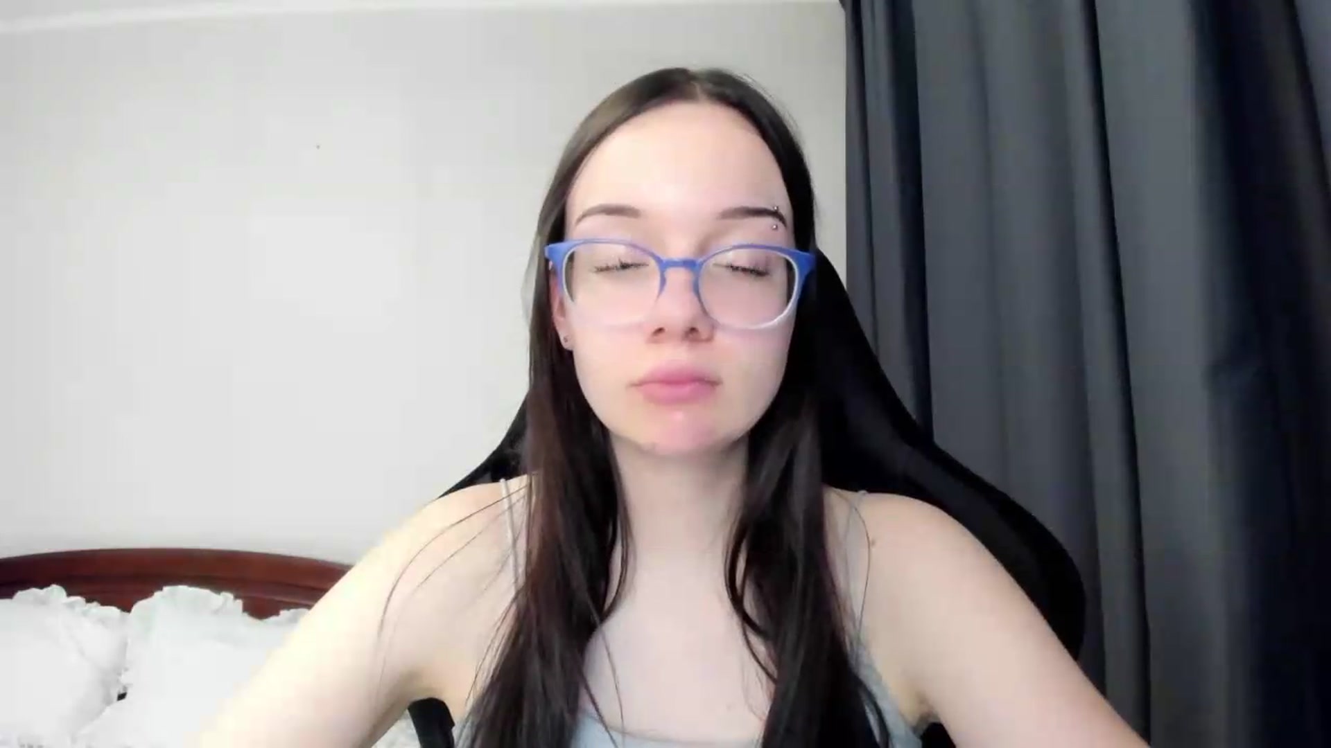 Gallery image thumbnail from Baby_Melania's myfreecams stream on, 05/13/2026, 24:19 image 8 of 20