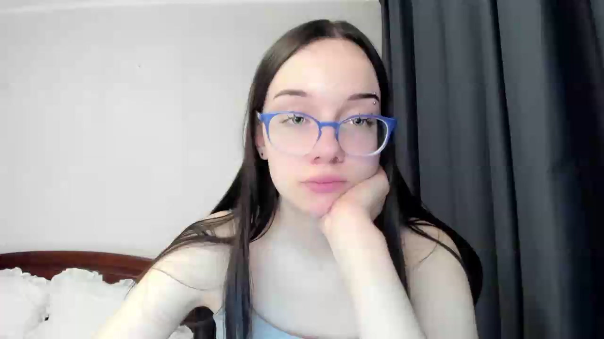 Gallery image thumbnail from Baby_Melania's myfreecams stream on, 05/13/2026, 24:19 image 17 of 20