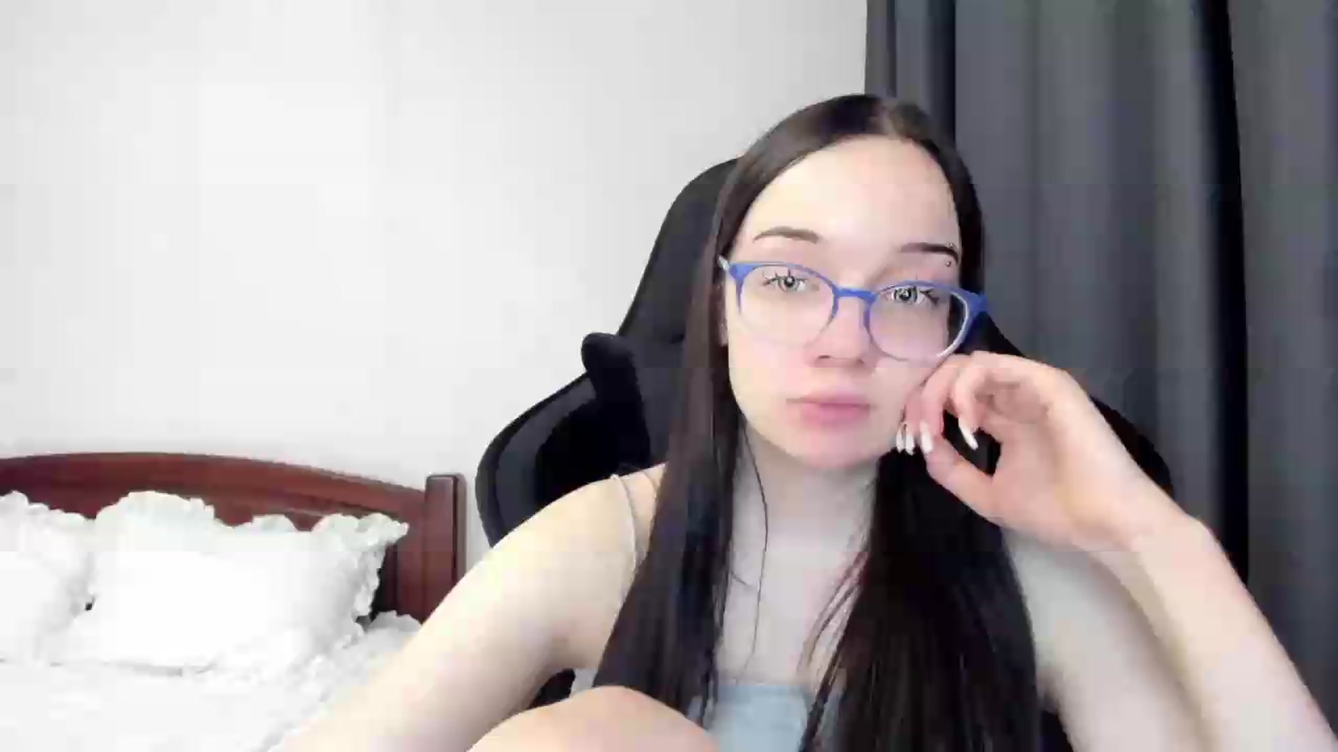 Gallery image thumbnail from Baby_Melania's myfreecams stream on, 05/13/2026, 01:45 image 12 of 20