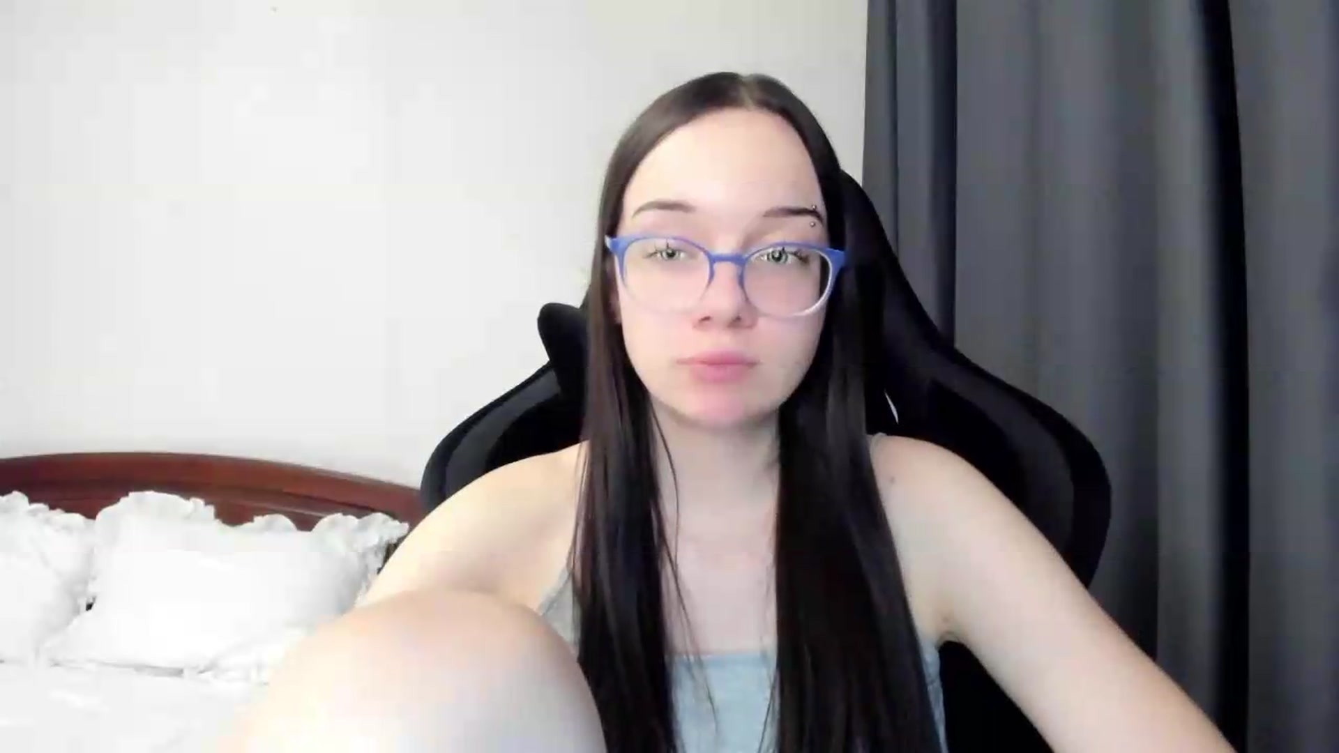 Gallery image thumbnail from Baby_Melania's myfreecams stream on, 05/13/2026, 01:45 image 18 of 20