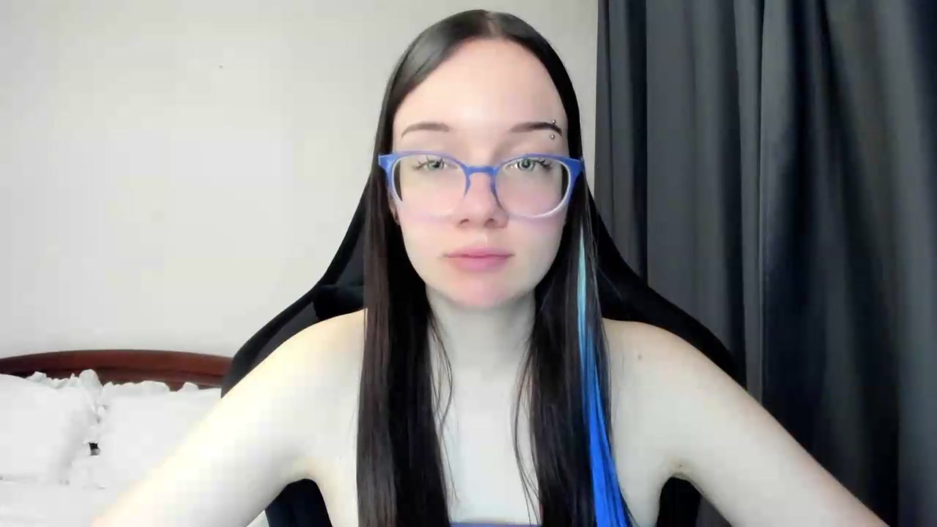 Gallery image thumbnail from Baby_Melania's myfreecams stream on, 05/14/2026, 02:43 image 7 of 20