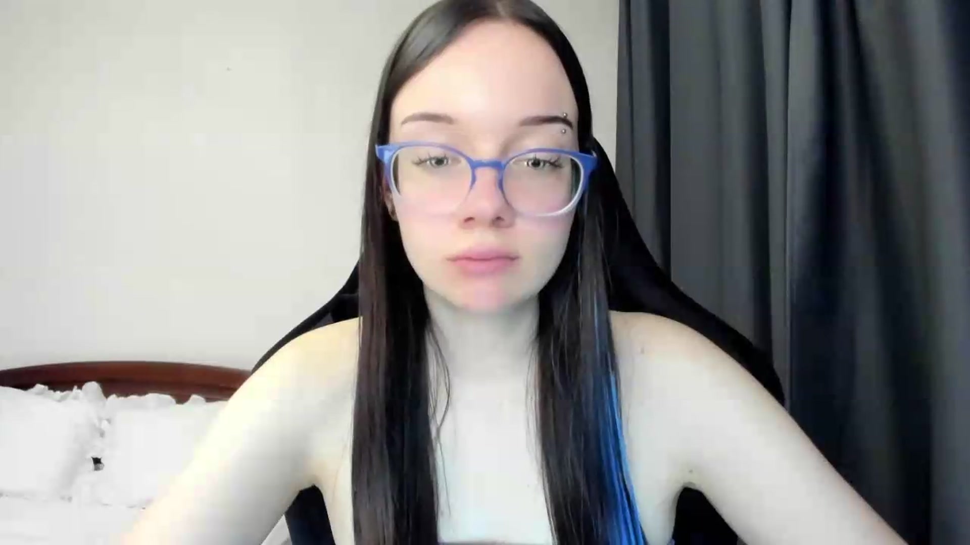 Gallery image thumbnail from Baby_Melania's myfreecams stream on, 05/14/2026, 02:43 image 5 of 20