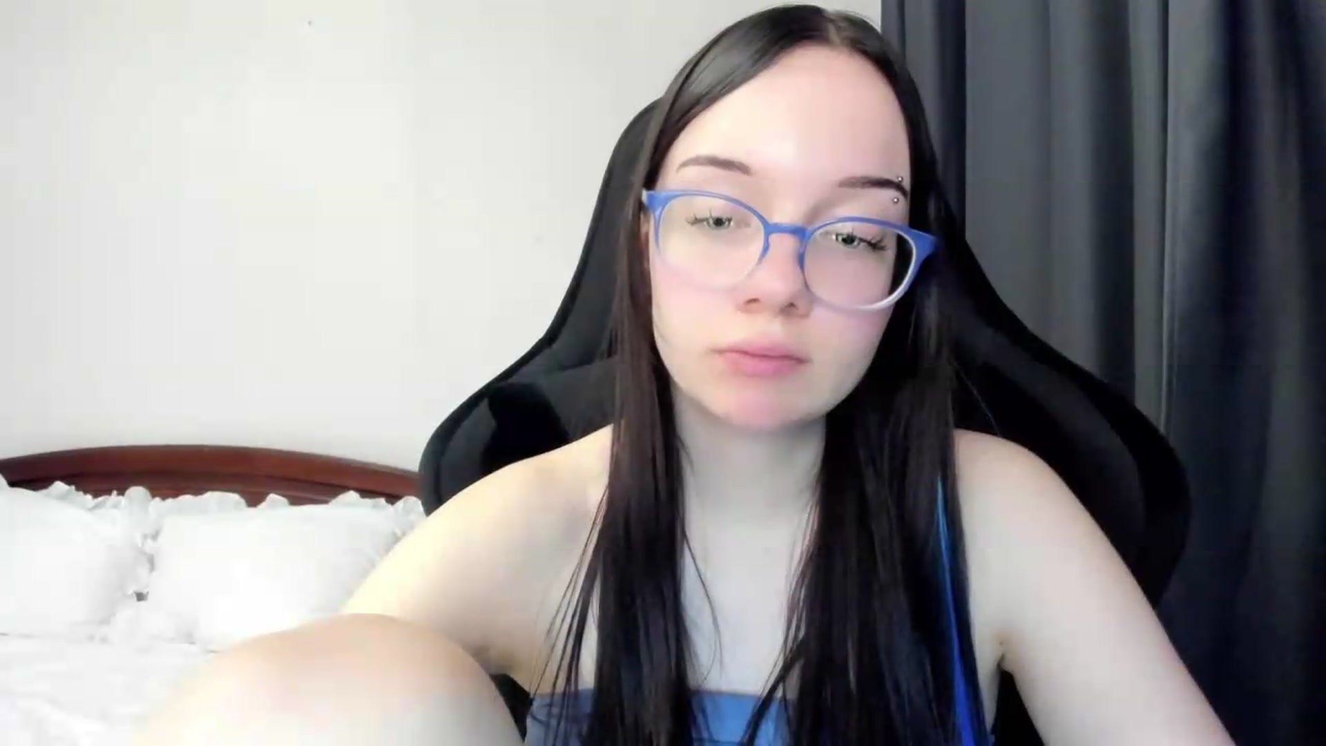 Gallery image thumbnail from Baby_Melania's myfreecams stream on, 05/14/2026, 05:21 image 10 of 20