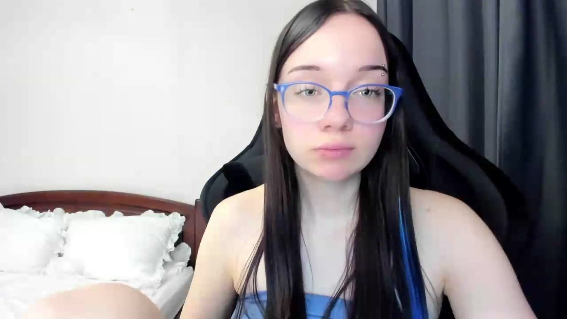 Gallery image thumbnail from Baby_Melania's myfreecams stream on, 05/14/2026, 05:21 image 12 of 20