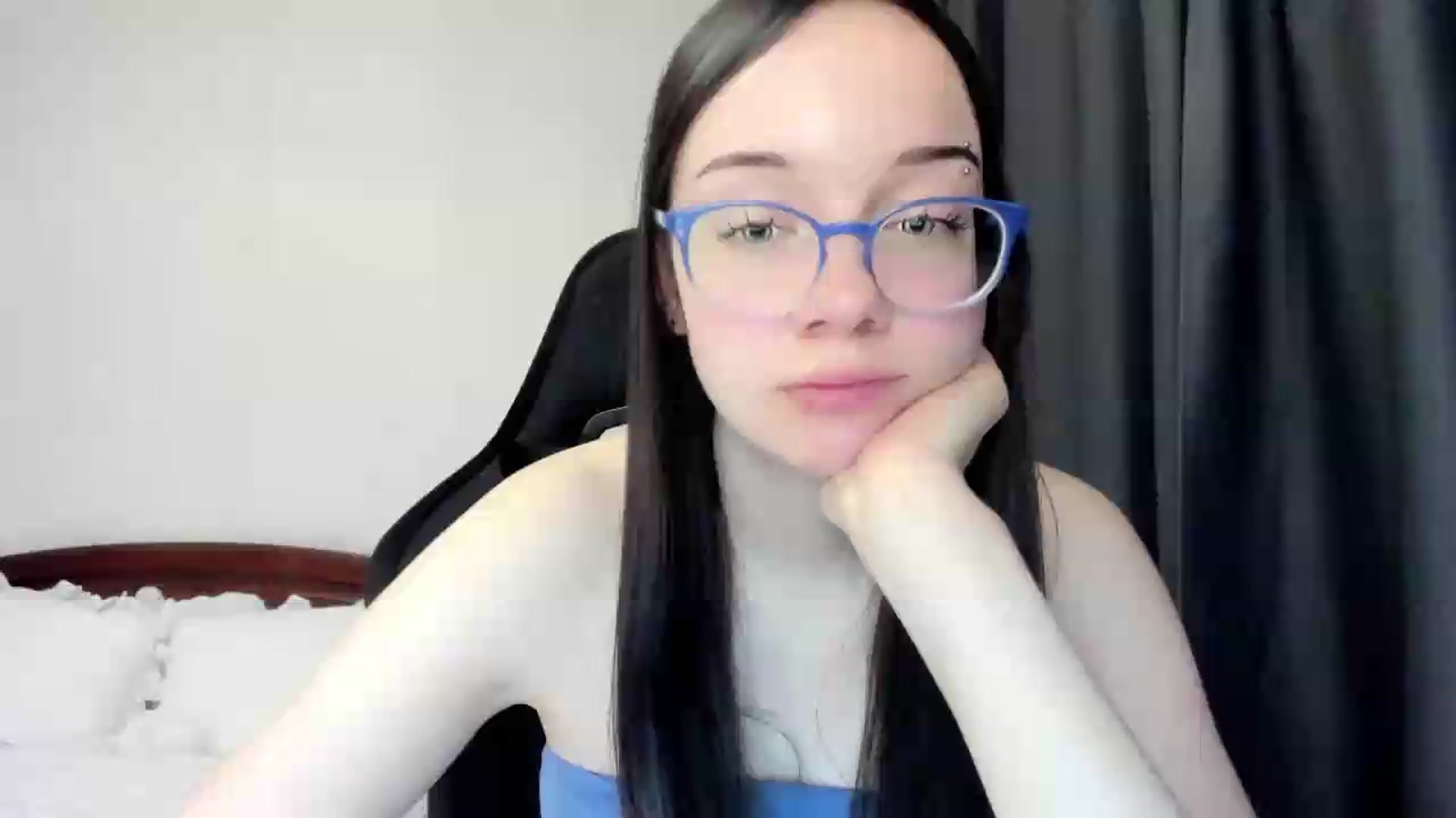 Gallery image thumbnail from Baby_Melania's myfreecams stream on, 05/14/2026, 05:21 image 1 of 20