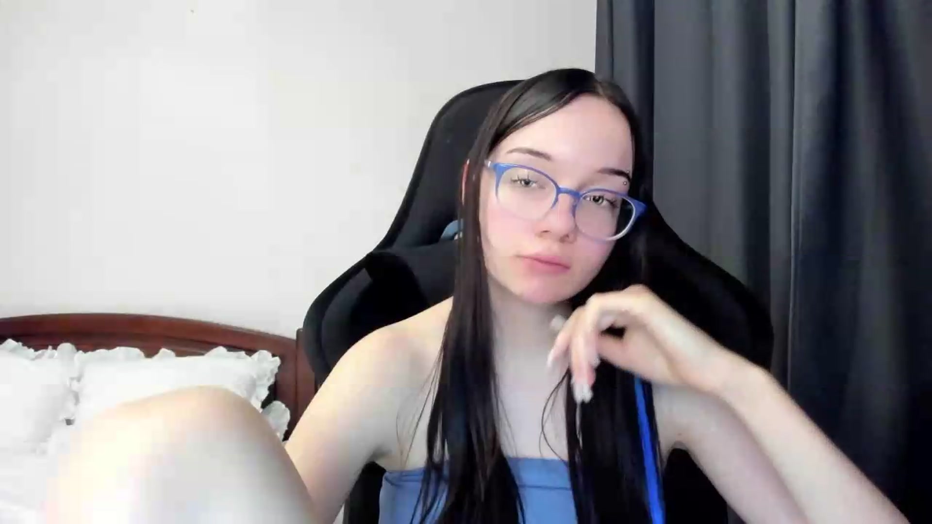 Gallery image thumbnail from Baby_Melania's myfreecams stream on, 05/14/2026, 05:21 image 14 of 20
