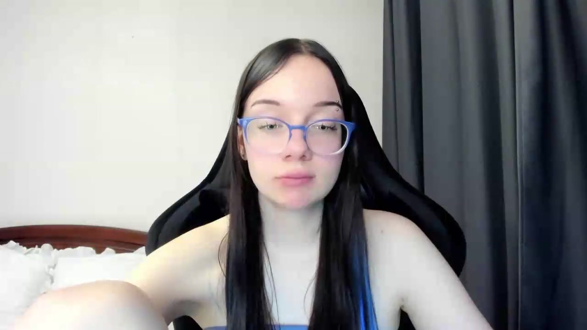 Gallery image thumbnail from Baby_Melania's myfreecams stream on, 05/14/2026, 05:21 image 6 of 20