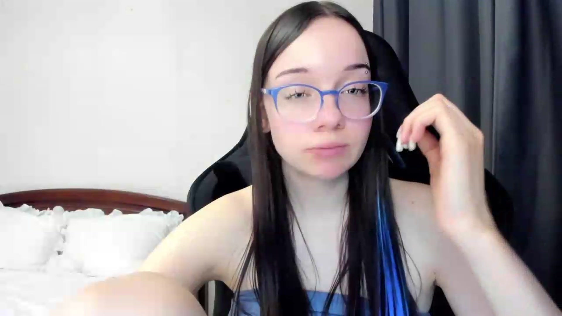 Gallery image thumbnail from Baby_Melania's myfreecams stream on, 05/14/2026, 05:21 image 11 of 20