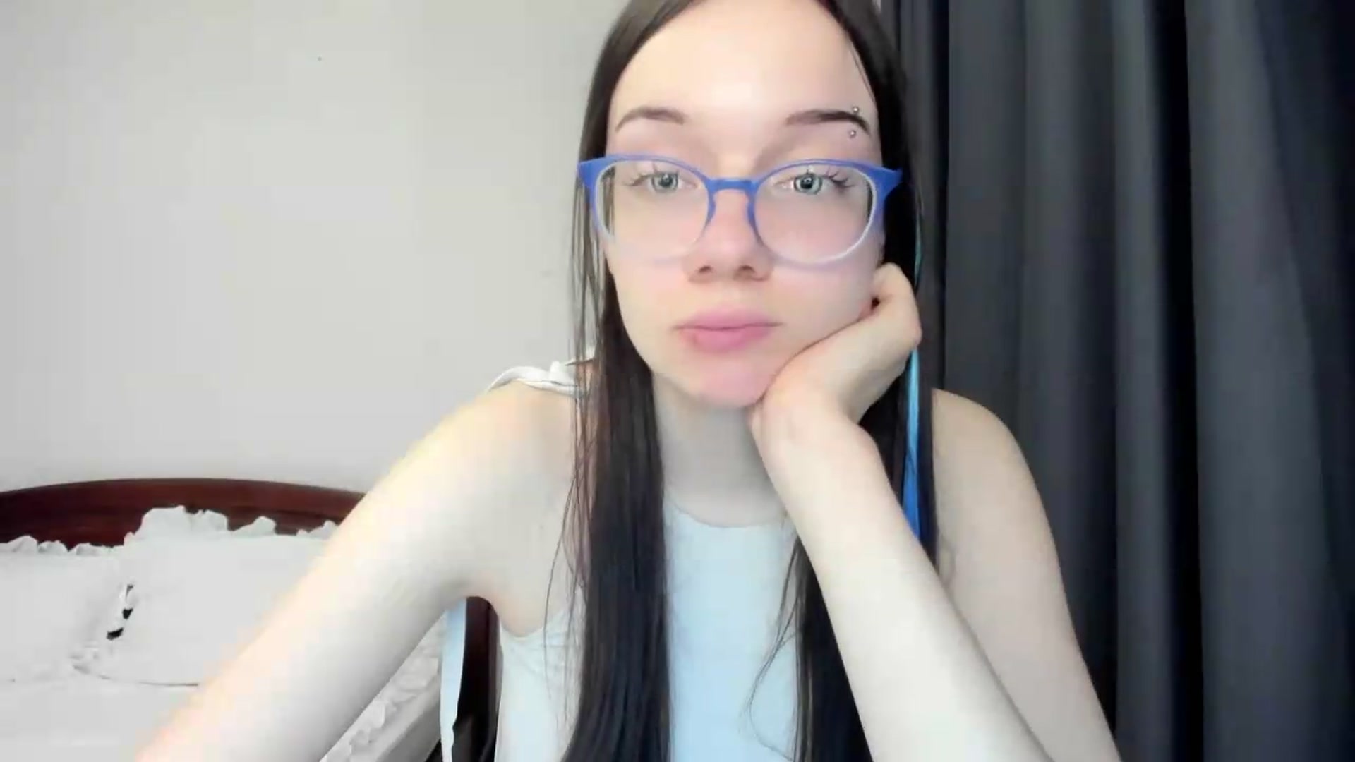 Gallery image thumbnail from Baby_Melania's myfreecams stream on, 05/14/2026, 23:13 image 12 of 20