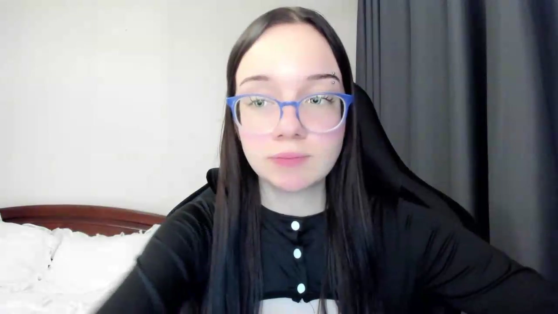 Gallery image thumbnail from Baby_Melania's myfreecams stream on, 05/15/2026, 22:41 image 3 of 20