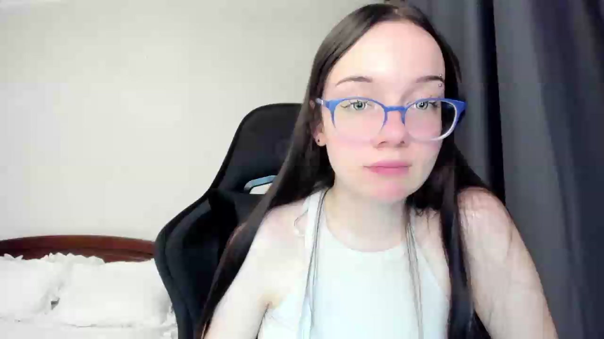 Gallery image thumbnail from Baby_Melania's myfreecams stream on, 05/18/2026, 22:55 image 8 of 20