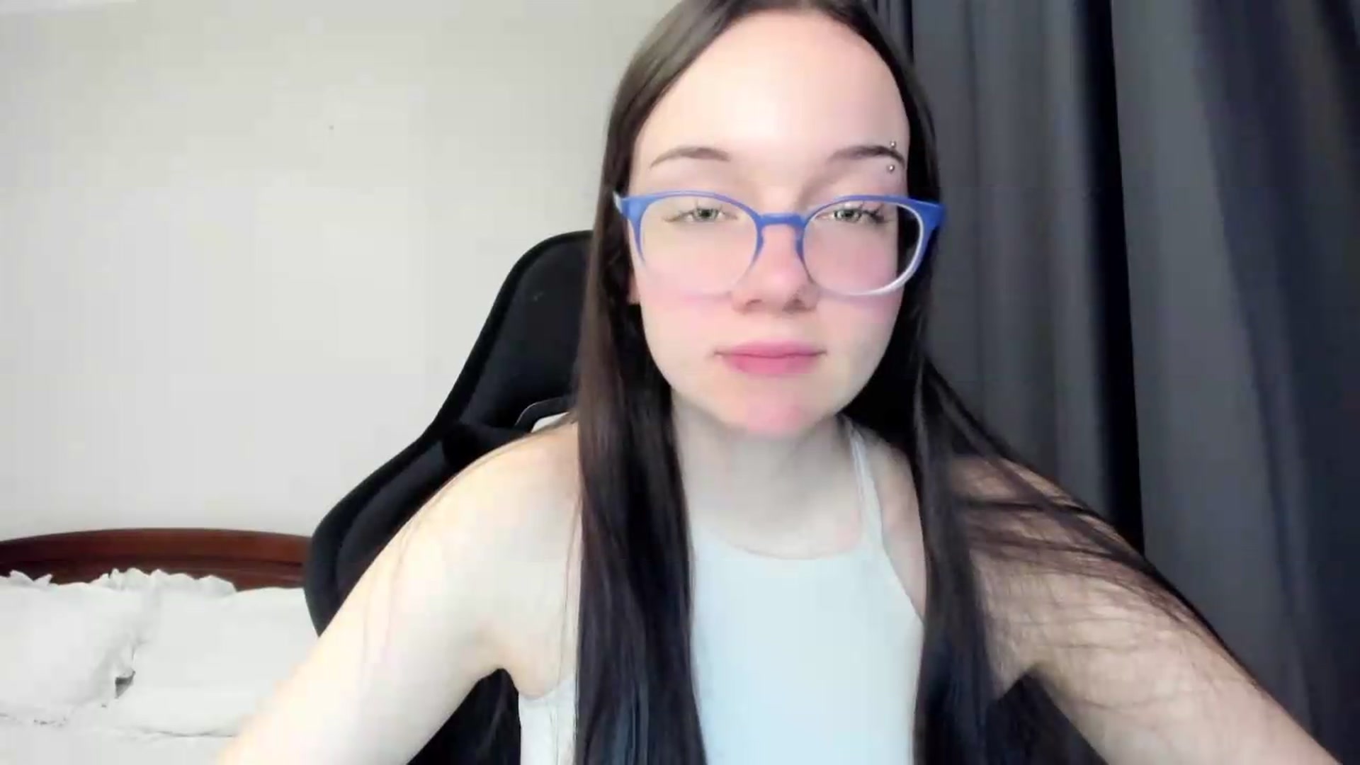 Gallery image thumbnail from Baby_Melania's myfreecams stream on, 05/18/2026, 22:55 image 5 of 20