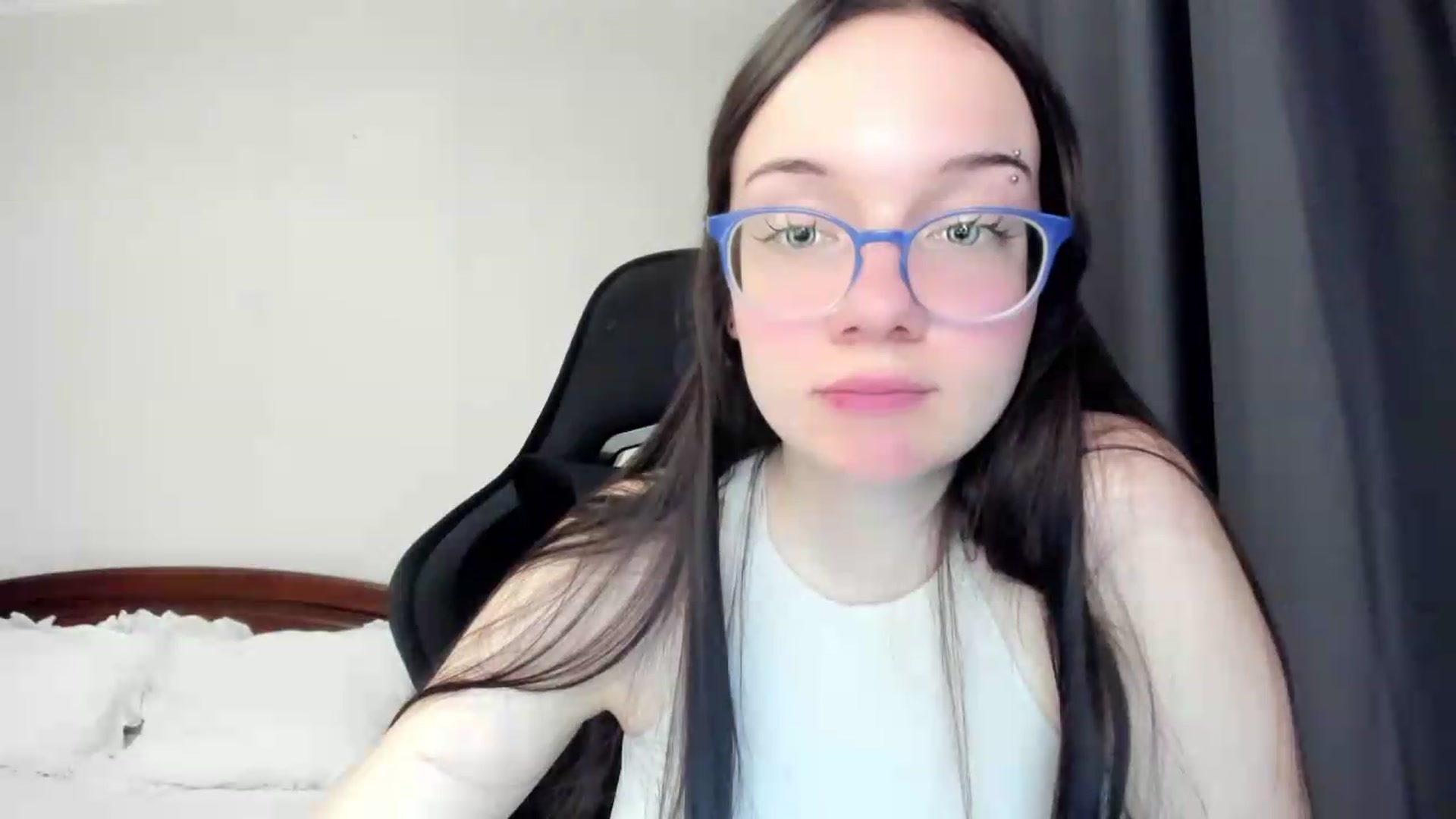 Gallery image thumbnail from Baby_Melania's myfreecams stream on, 05/18/2026, 22:55 image 13 of 20