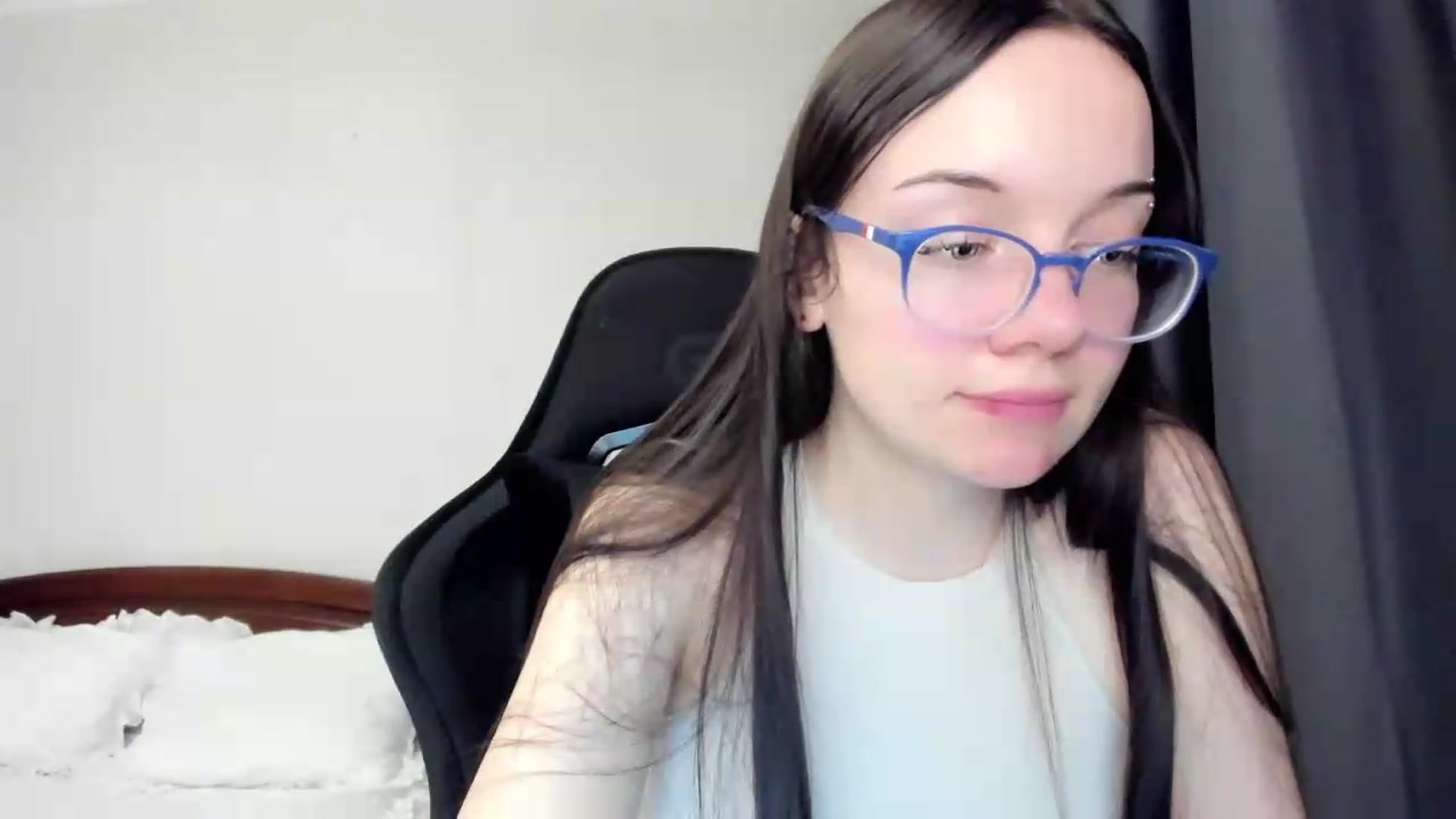 Gallery image thumbnail from Baby_Melania's myfreecams stream on, 05/18/2026, 22:55 image 11 of 20