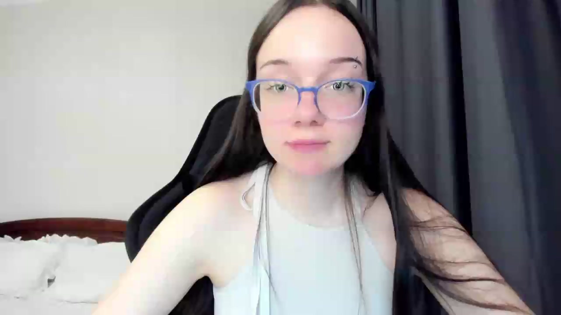 Gallery image thumbnail from Baby_Melania's myfreecams stream on, 05/18/2026, 22:55 image 6 of 20