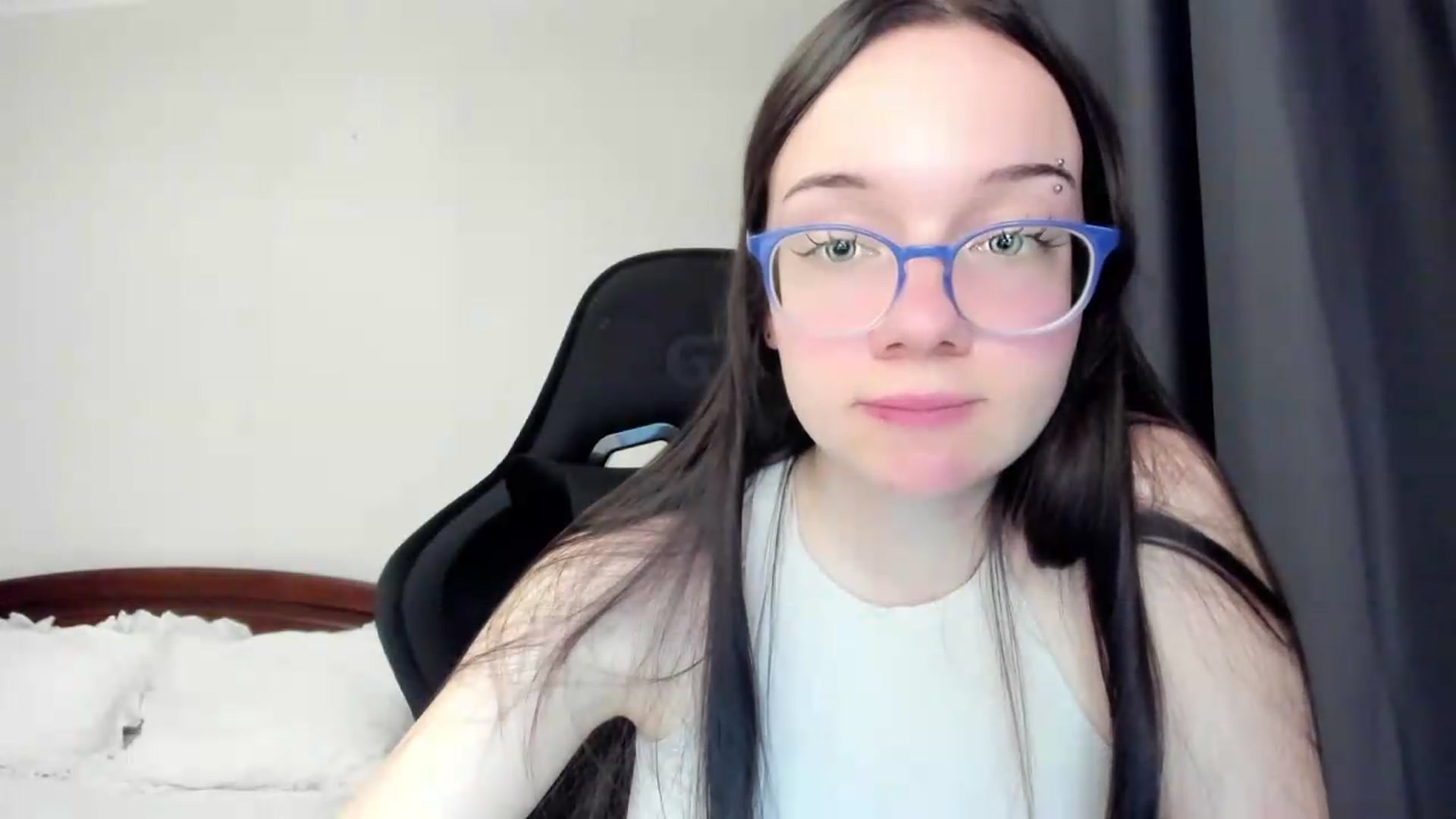 Gallery image thumbnail from Baby_Melania's myfreecams stream on, 05/18/2026, 22:55 image 10 of 20