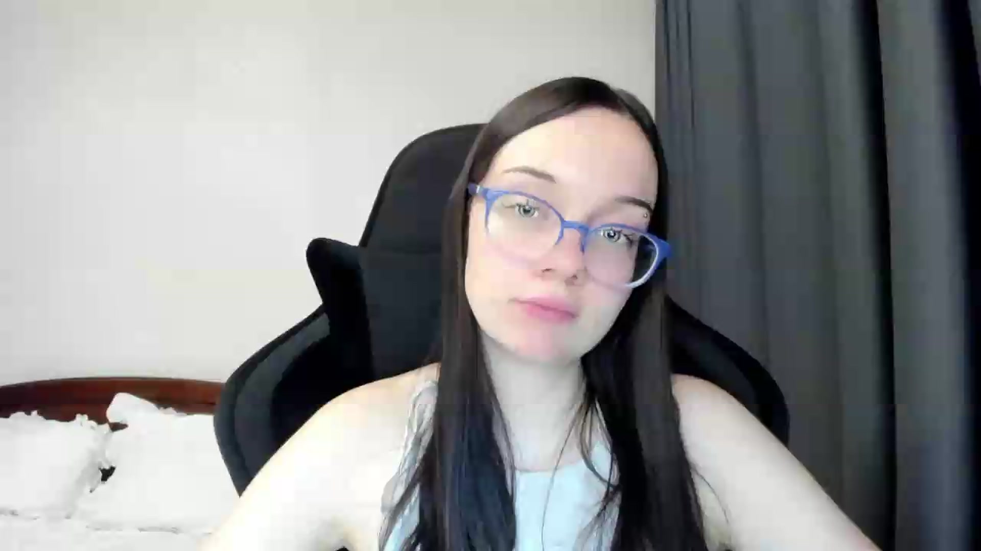 Gallery image thumbnail from Baby_Melania's myfreecams stream on, 05/20/2026, 23:17 image 20 of 20